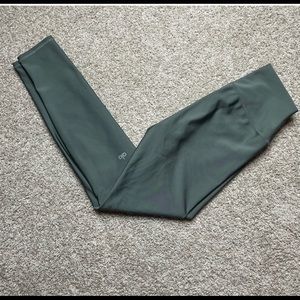 Alo Yoga Airlift Legging